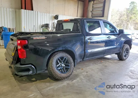 2023 Chevrolet Silverado K1500 Trail Boss Custom z USA, uszkodzony, nr VIN 3GCUDCED4PG363555